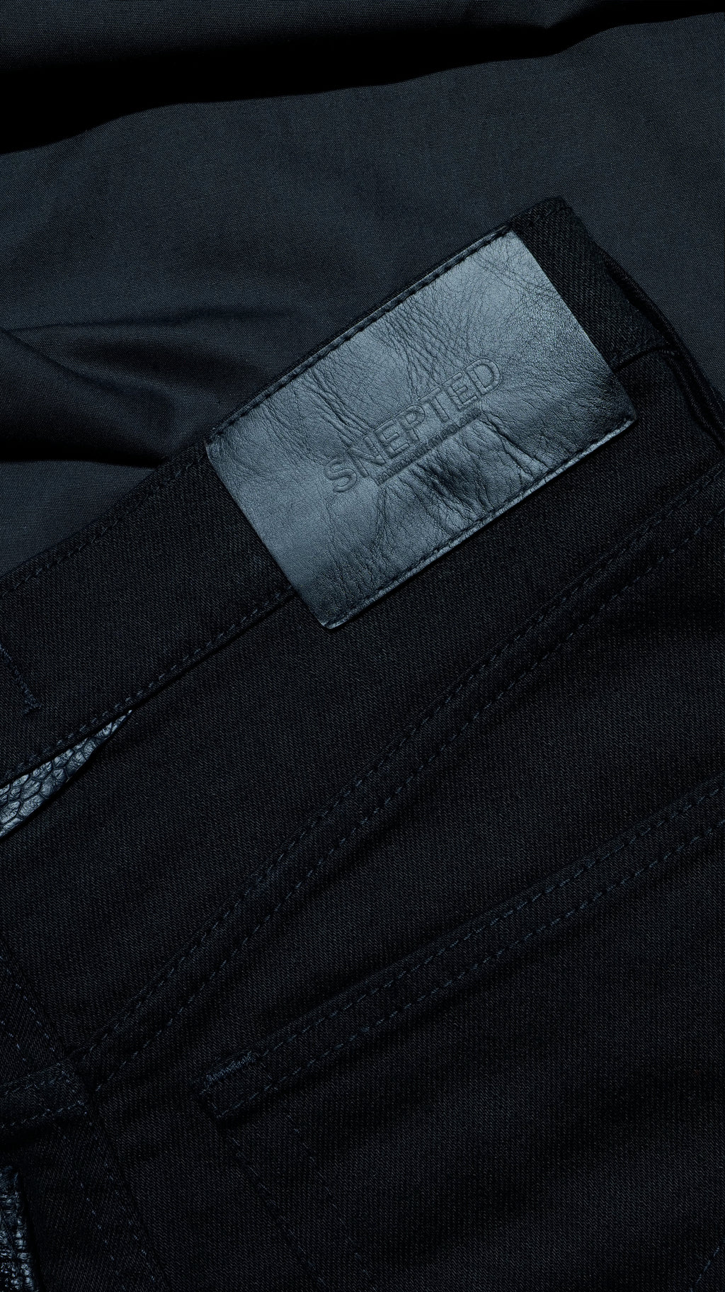 SNEPTED OSTRICH DENIM